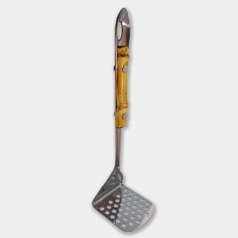 Amassador de batatas revestido com raiz de bambu natural marrom